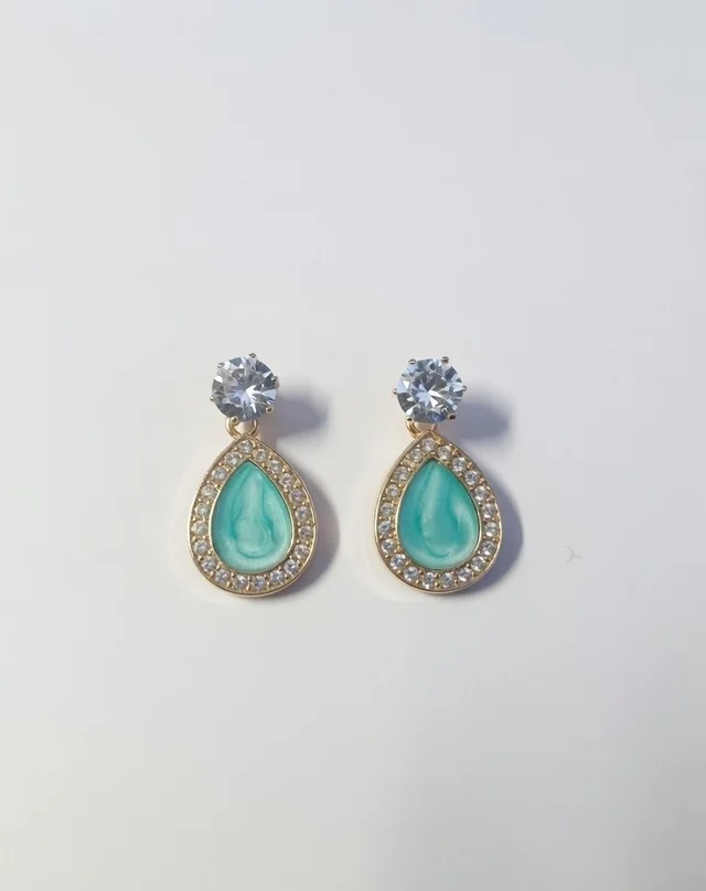 Elegant Gold Plated Crystal Drop Earrings – Pack of 2 (Red Star & Green Teardrop, Small Size)