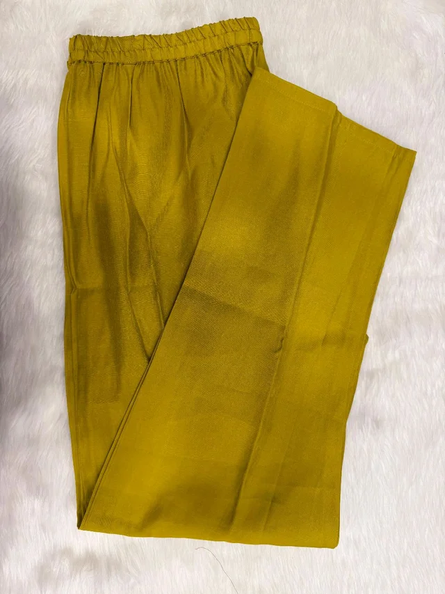 Bandhani Bloom Kurta Sets - L