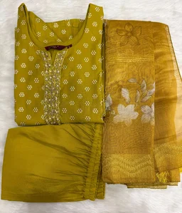 Bandhani Bloom Kurta Sets - L