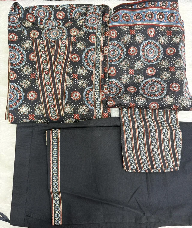 Black Ajrakh/Medallion Print Kurta Set - XXXL