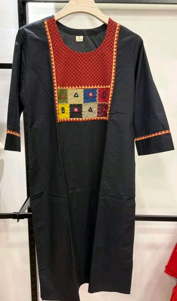 Black Kurta Set with Patchwork Print Dupatta - XL