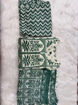 Mint Green & White Printed Kurta Set with Chevron Pants - M