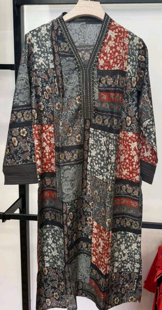 Ajrakh-Inspired Kurta Set with Patterned Border - XXL