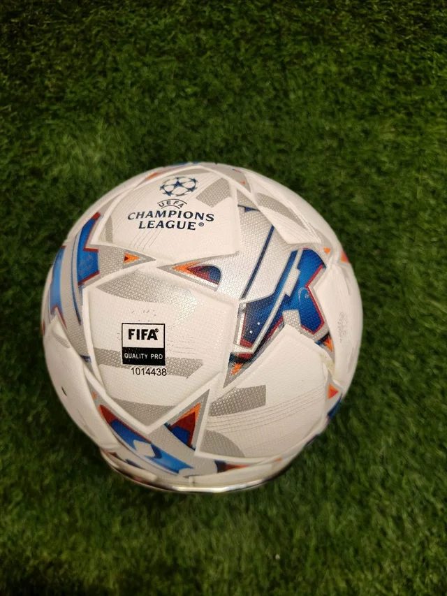Champions League 23/24 Match Ball Replica (5 Size)