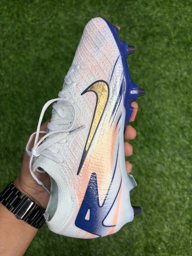 Mercurial Vapor 16 Elite CR7 Edition SG With Lace ( Metal Changer)