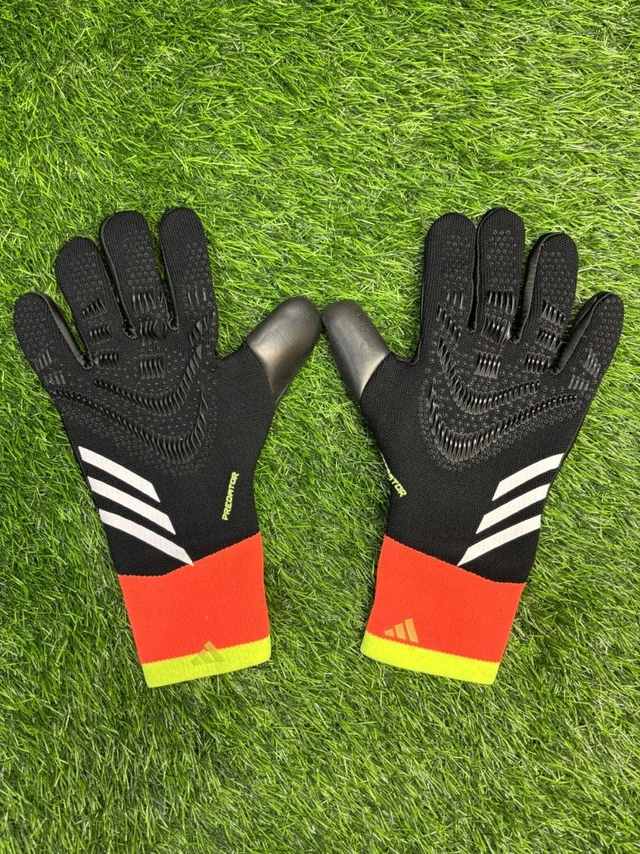 Predator Black And Red GK Gloves