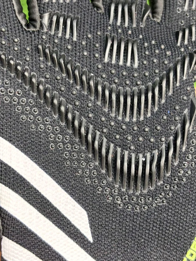 Predator Black And Red GK Gloves - 10