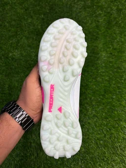 Predator Elite Pink Colour Astro/ Turf With Lace - 6