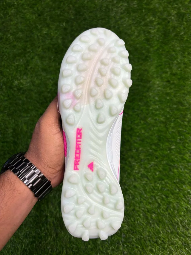 Predator Elite Pink Colour Astro/ Turf With Lace - 6