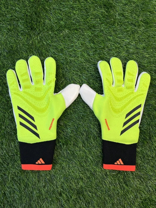Predator Light Green And White GK Gloves