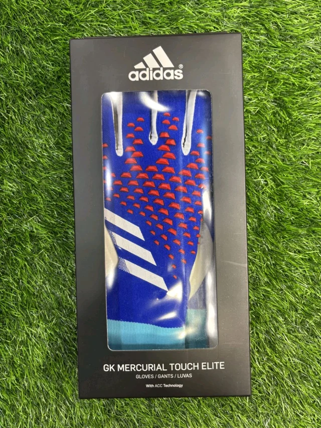 Predator White And Blue GK Gloves - 8
