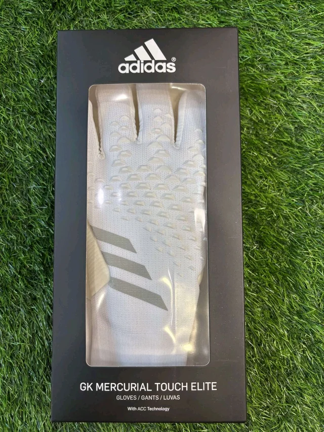 Predator White GK Gloves - 10