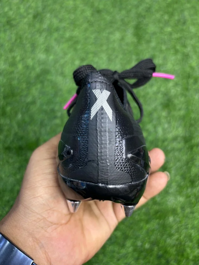 Speed Portal Pink And Black SG Low-top With Lace (Metal Changer) - 6