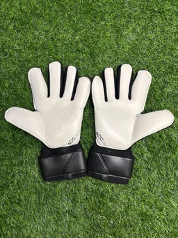 Vapor Grip 3 Black & White Premium Match Gloves - 8