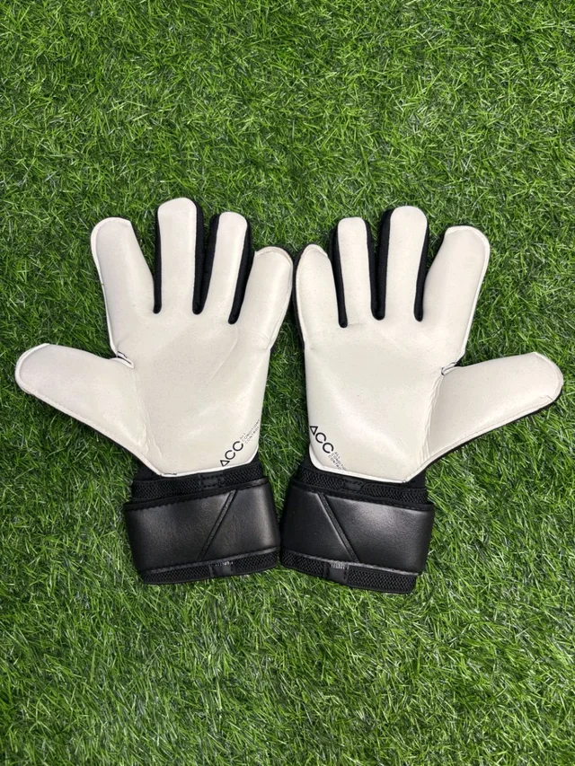 Vapor Grip 3 Black & White Premium Match Gloves - 8