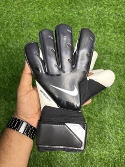 Vapor Grip 3 Black & White Premium Match Gloves - 8
