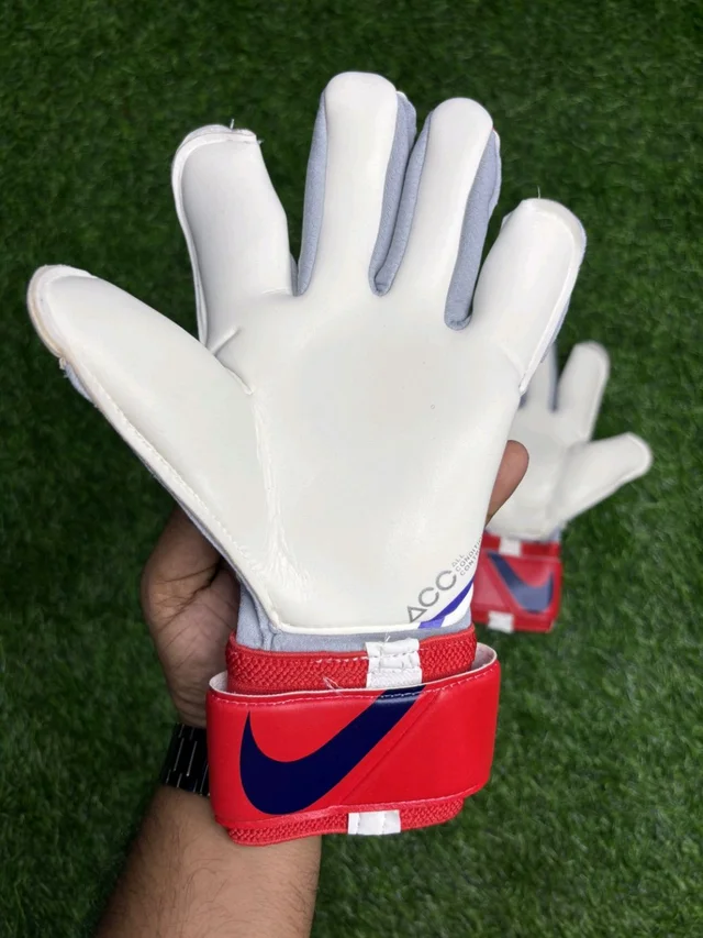 Vapor Grip 3 Red & White Premium Match Gloves - 8