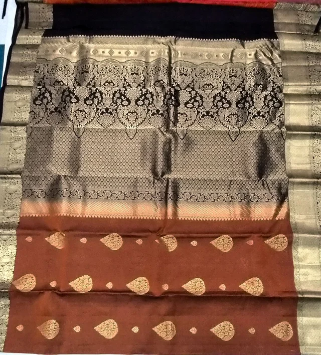 Regal Rust-Orange and Black Pure Handloom Kanchipuram Silk Saree