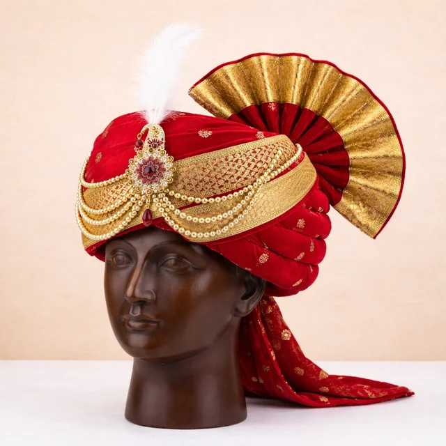 ClyPa Traditional Kolhapuri Pheta Cloth – Handcrafted Maharashtrian Royal Turban Made from Pure Silk with Authentic Kolhapur Styling - White