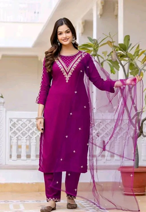 Rayon Embroidered Stylish Kurti Set For Women
- XXL, Blue