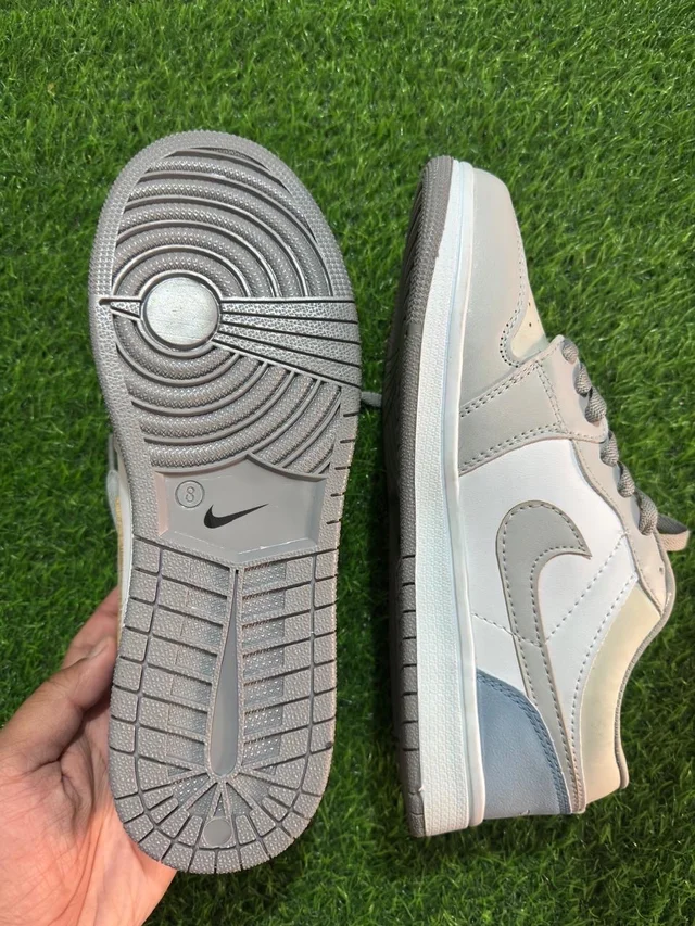 Air Jordan 1 Low Paris - 7