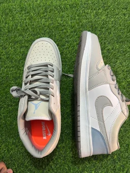 Air Jordan 1 Low Paris - 7