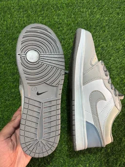 Air Jordan 1 Low Paris - 8