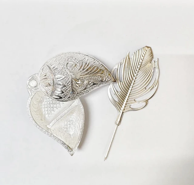 Silver Conch Shell Shaped Roli Chawal Box with Tilak Stick | Traditional Religious Gift Set | Decorative Pooja Accessory for Festivals, Puja & Home Decor