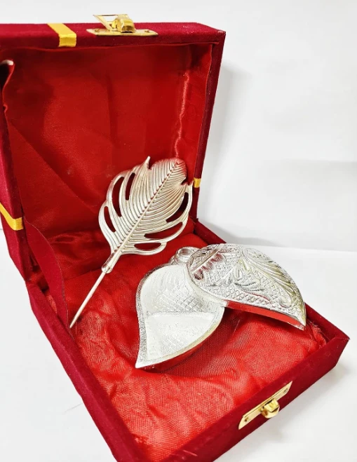Silver Conch Shell Shaped Roli Chawal Box with Tilak Stick | Traditional Religious Gift Set | Decorative Pooja Accessory for Festivals, Puja & Home Decor