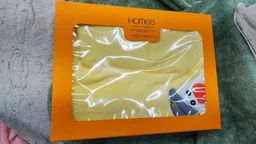 Premium Baby Puchoo/Bathrobe
Very fine fabric (microfiber)( box packing)
