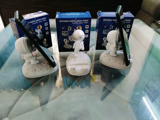 Space mobile stand