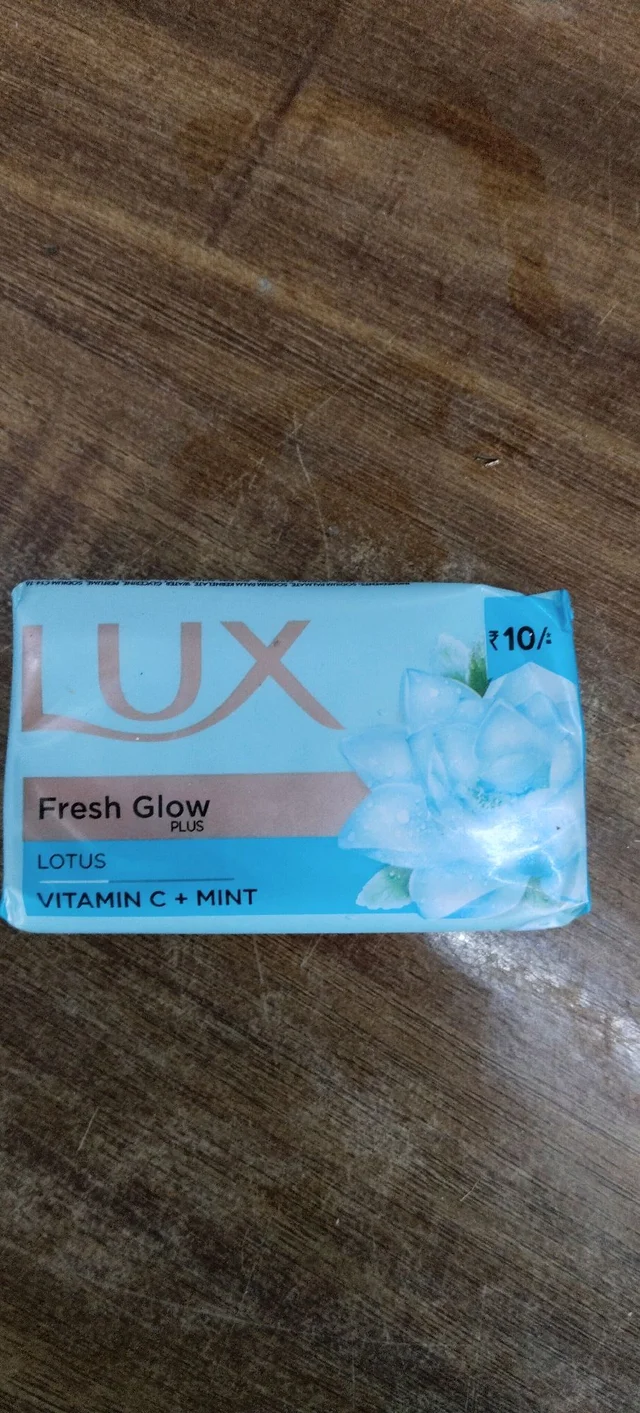 Lux Fresh Glow 10₹