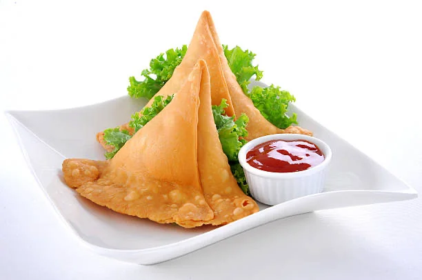 Samosa ₹15 Per Pis With Chola