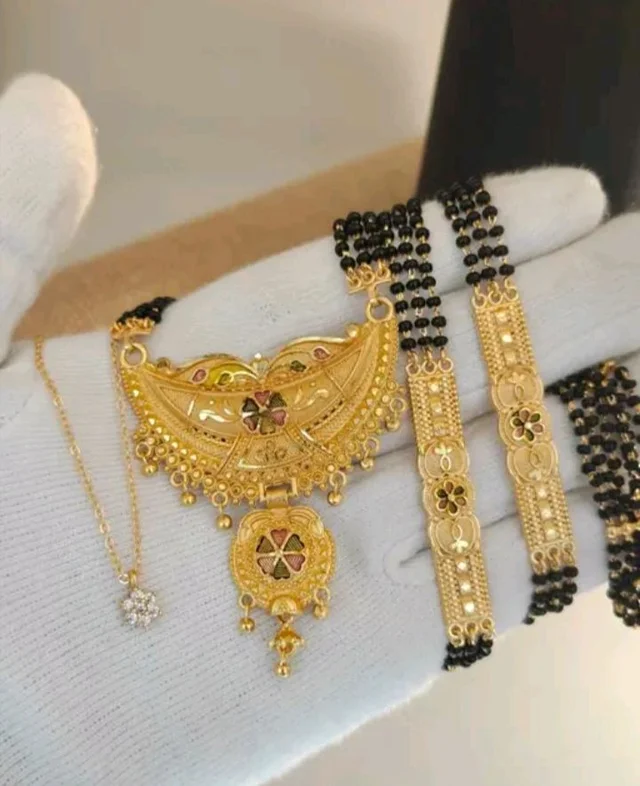 Mangalsutra With Chen