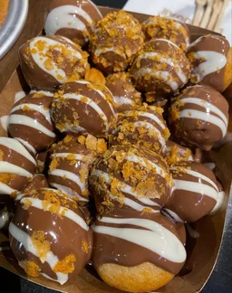 DARK & WHITE (BUBBLE BITES) | WAFFLE THEORY
