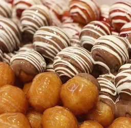 KITKAT BUBBLE BITES | WAFFLE THEORY