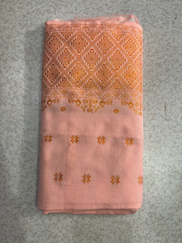 Pekok Set ( Buy 1 Get 1 Free )
- Elegant Creamy orange