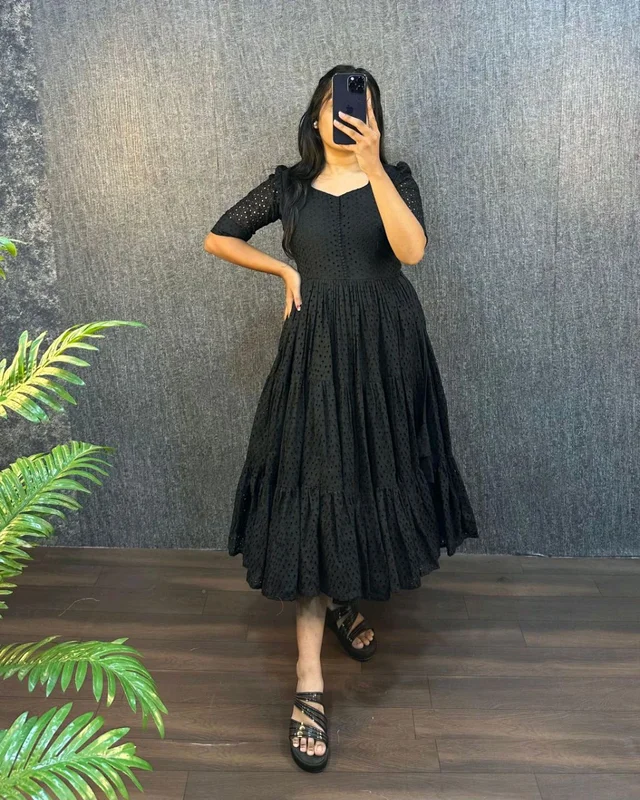 HAKOBA 3 Layer Exclusive Midi Gown - M, Black