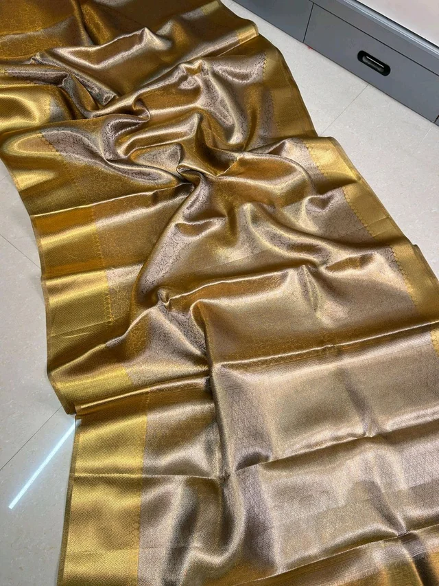 Thangapon Saree Gold Vibrant