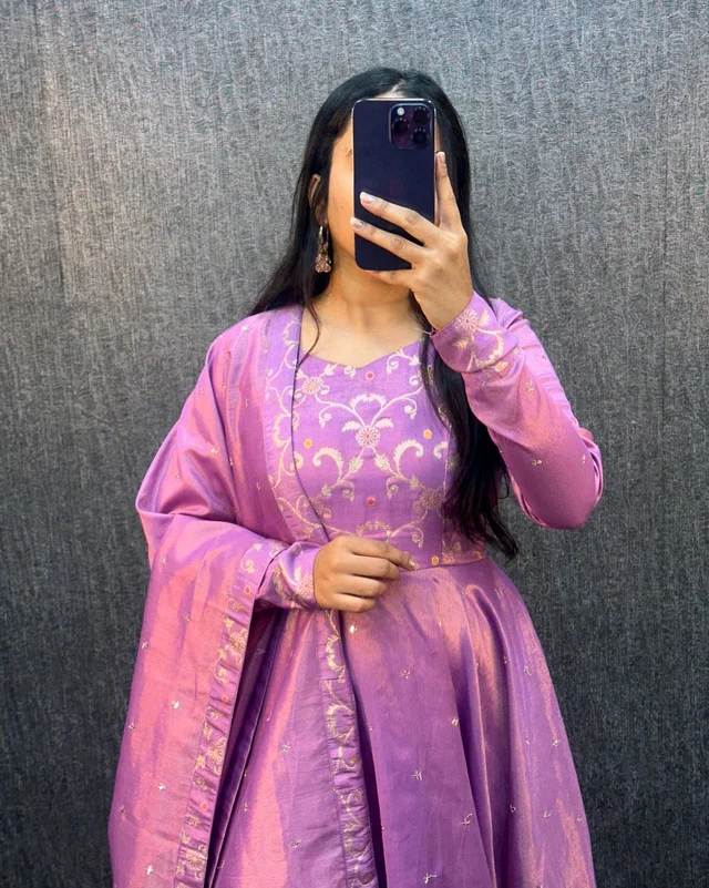 Nila - Banarasi Anarkali Gown - L, Lavender Rose