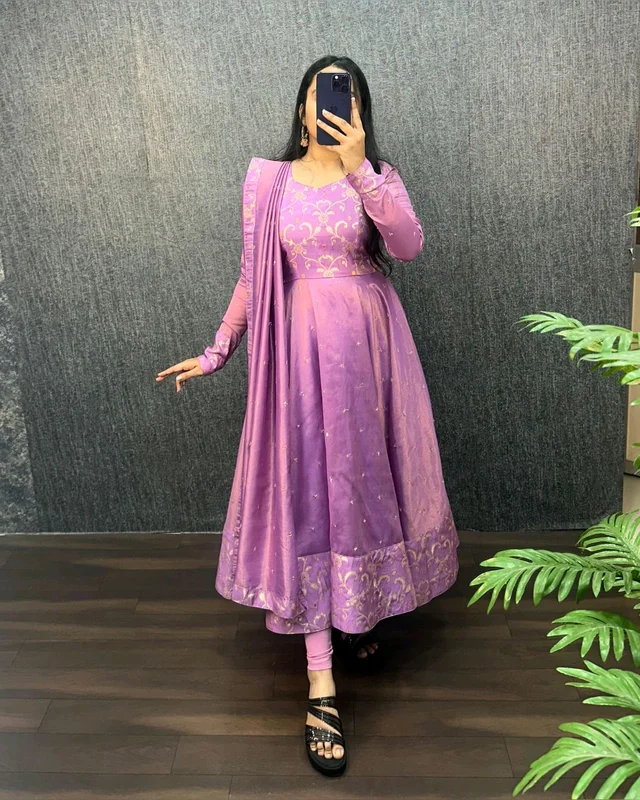 Nila - Banarasi Anarkali Gown - L, Lavender Rose