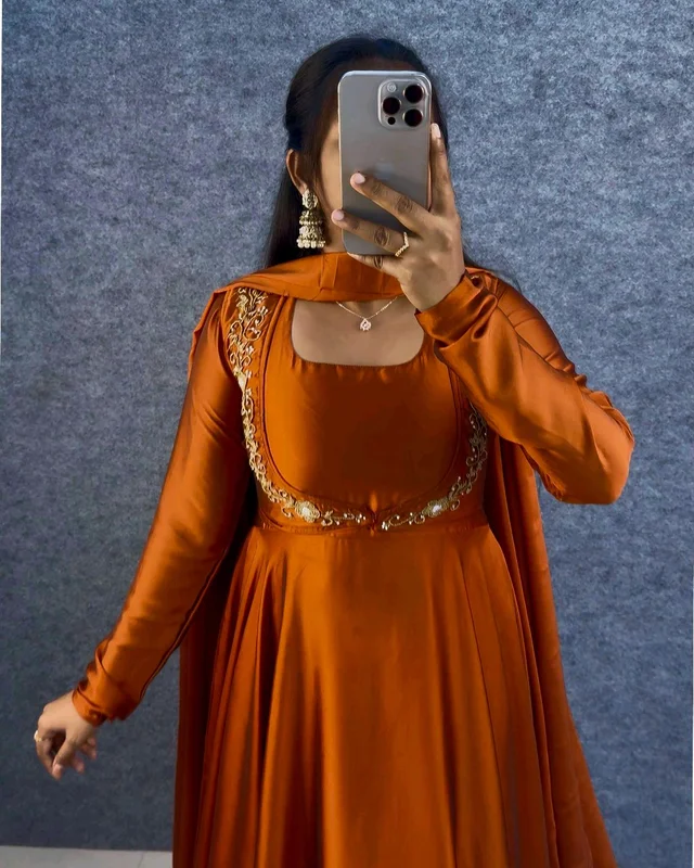 BRINDA - XL, Rusty Orange