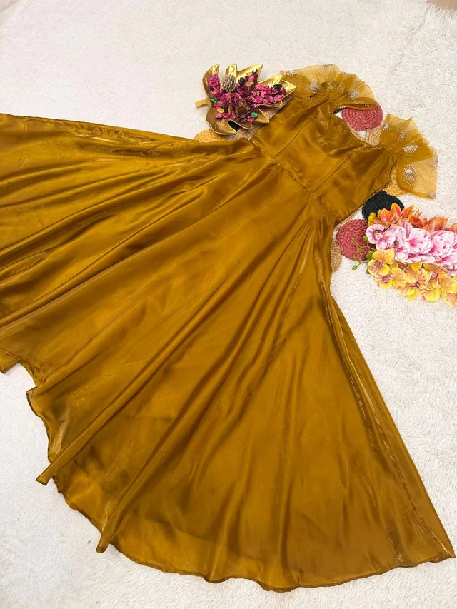 Flora - Space Silk Gown - M, Mustard Yellow