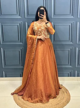 SARA Sara - S, Copper Gold