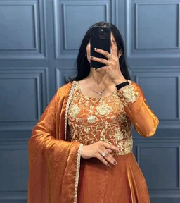 SARA Sara - 2XL, Copper Gold