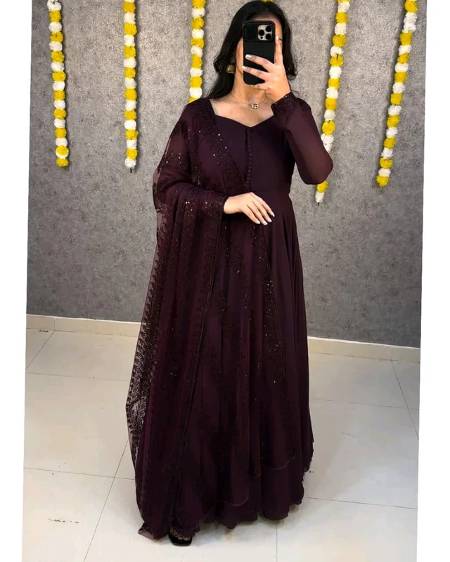 Monica - 3XL, Wine