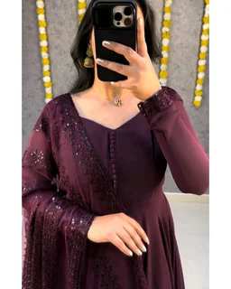Monica - 3XL, Wine