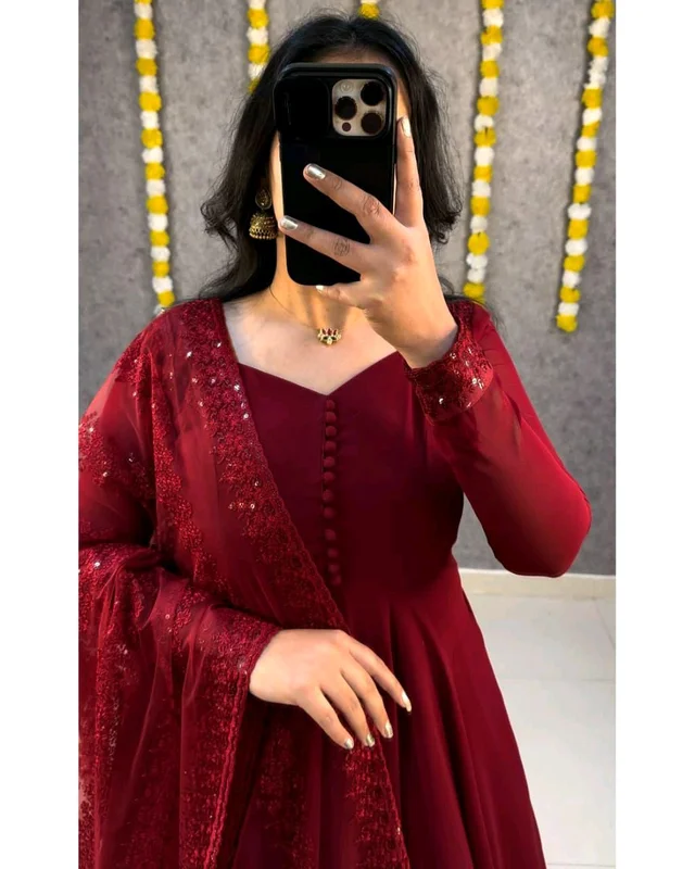 Monica - 3XL, Red