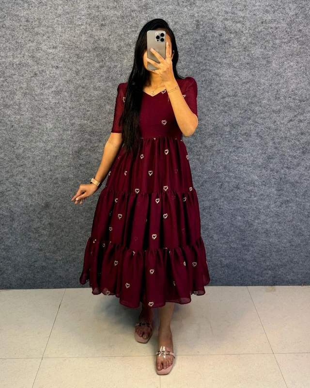 Lilly - L, Dark Wine