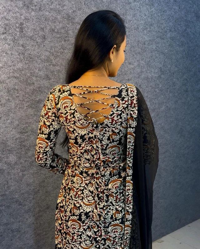 Thooriga - Pure Cotton Kalamkari Kurti Set - S, Black